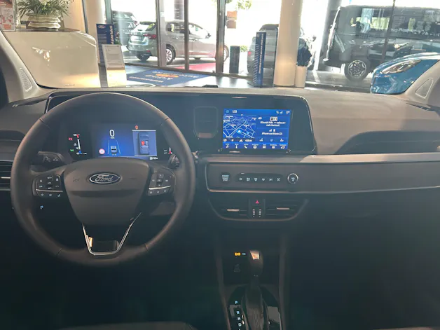Ford Tourneo Courier 1.0 EcoBoost Active Automat