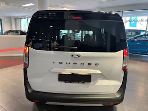 Ford Tourneo Courier 1.0 EcoBoost Active Automat