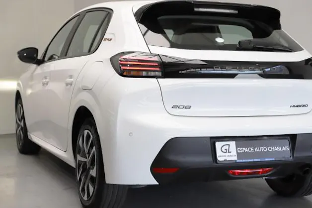 Peugeot 208 1.2 MHEV 110 Style