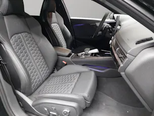 Audi RS4 Avant quattro tiptronic