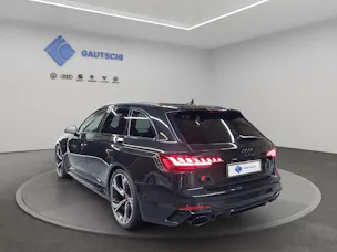 Audi RS4 Avant quattro tiptronic