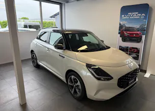 Suzuki Sakura Top Hybrid