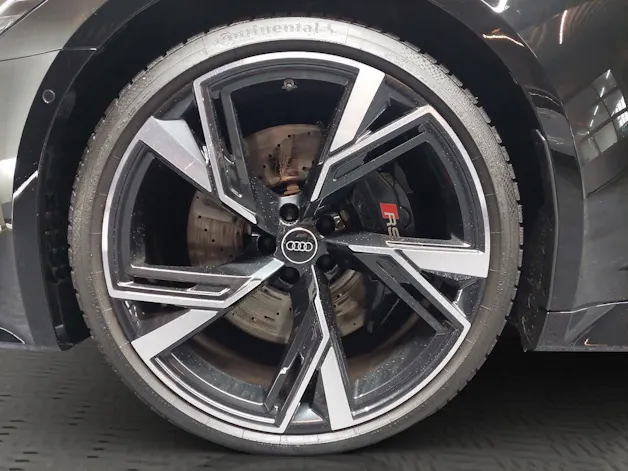 Audi RS6 Avant 4.0 TFSI V8 Performance quattro