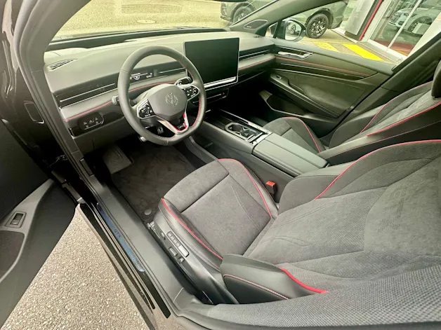 VW VW ID.7 Tourer GTX 86 kWh GTX 4 Motion BLACK EDITION