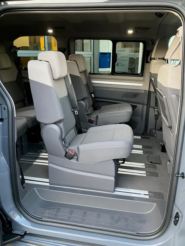 VW Multivan 2.0 TDI Life Edition DSG