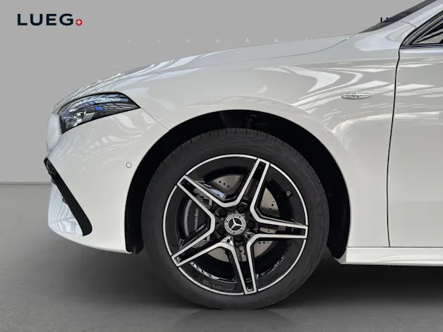 Mercedes-Benz A 250 e EQ Star 8G-DCT