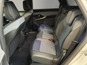 PEUGEOT 5008 145 Hybrid e-DCS6 Allure Premium
