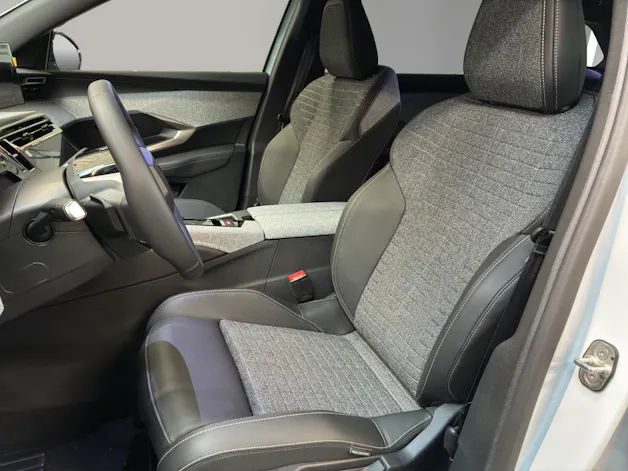 PEUGEOT 5008 145 Hybrid e-DCS6 Allure Premium