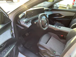 Peugeot 5008 145 Hybrid e-DCS6 Allure Premium