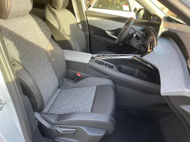 Peugeot 5008 145 Hybrid e-DCS6 Allure Premium