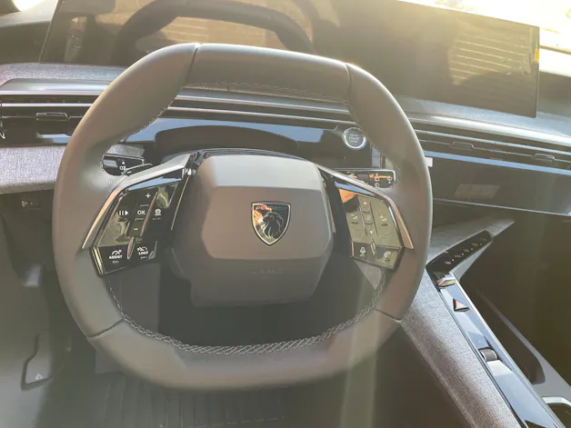 Peugeot 5008 145 Hybrid e-DCS6 Allure Premium