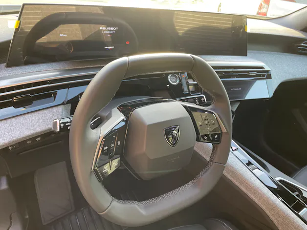 Peugeot 5008 145 Hybrid e-DCS6 Allure Premium