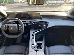 Peugeot 5008 145 Hybrid e-DCS6 Allure Premium