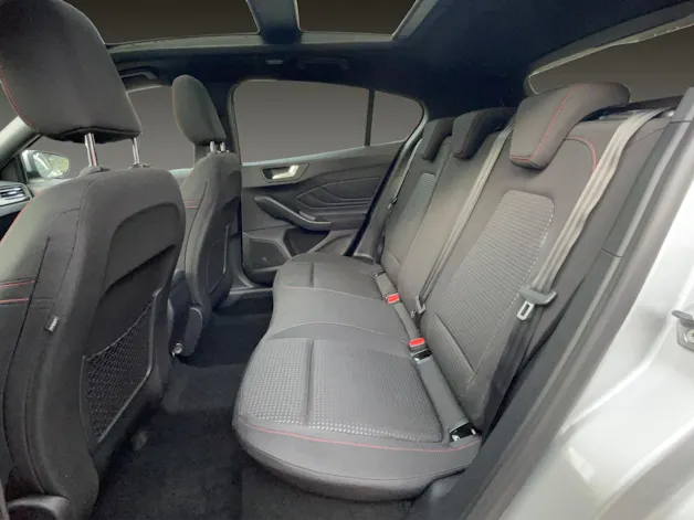 Ford Focus 1.0i EcoB Hybrid 125 ST-Line