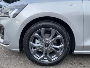 Ford Focus 1.0i EcoB Hybrid 125 ST-Line