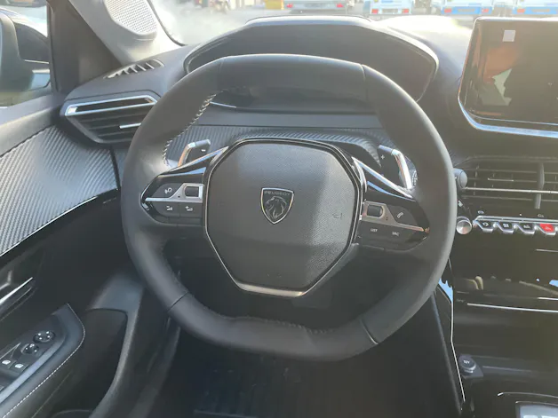 Peugeot 208 1.2 MHEV 110 Allure Premium