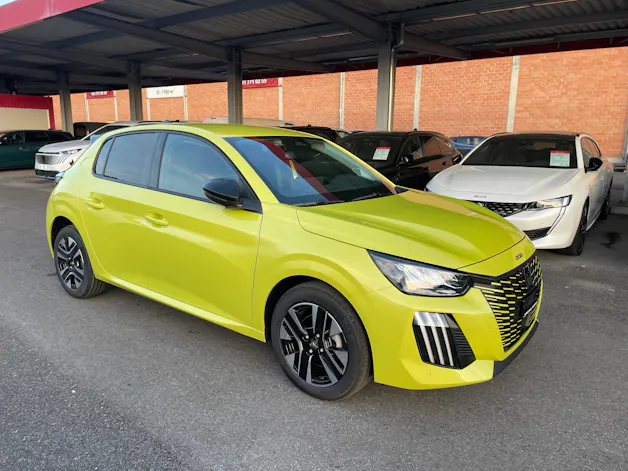 Peugeot 208 1.2 MHEV 110 Allure Premium