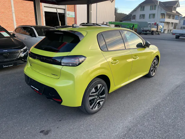 Peugeot 208 1.2 MHEV 110 Allure Premium