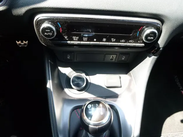 Toyota Yaris 1.6 GR Sport