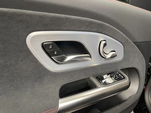 Mercedes-Benz CLA 350 4MATIC Shooting Brake EQ