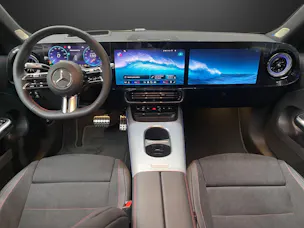 Mercedes-Benz CLA 350 4MATIC Shooting Brake EQ