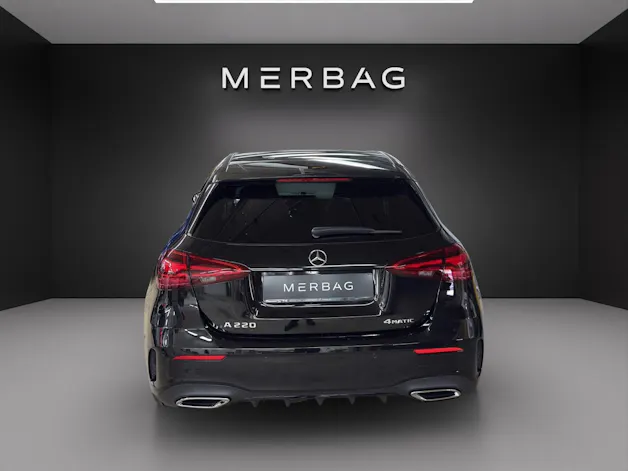 Mercedes-Benz A 220 4Matic 8G-DCT