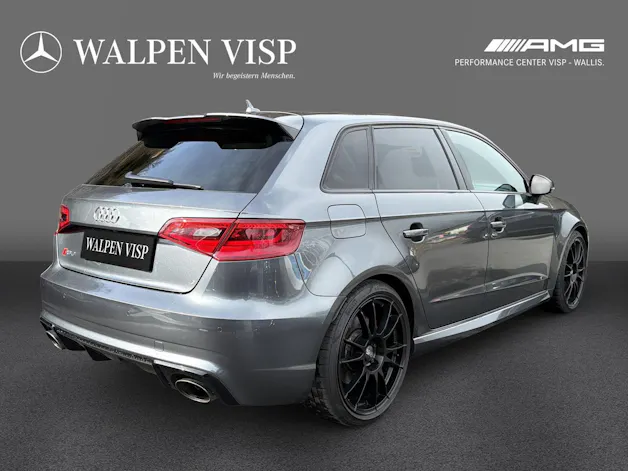 Audi RS3 2.5 TSI quattro