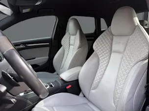 Audi RS3 2.5 TSI quattro