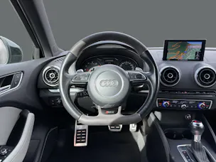 Audi RS3 2.5 TSI quattro