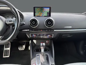Audi RS3 2.5 TSI quattro