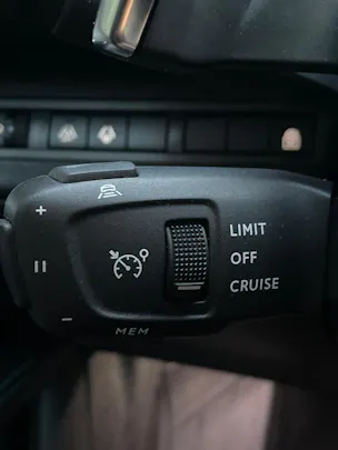 Peugeot 5008 1.5 BlueHDi Allure Pack EAT8