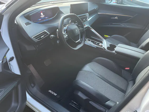 Peugeot 5008 1.5 BlueHDi Allure Pack EAT8