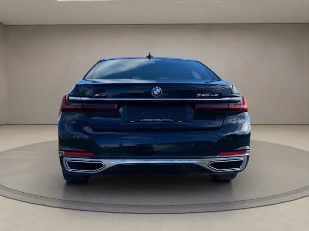 BMW 745Le xDrive Steptronic