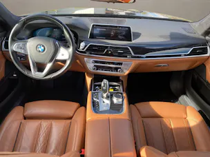 BMW 745Le xDrive Steptronic