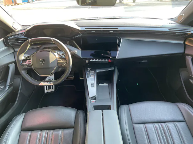 Peugeot 408 1.6 PHEV 225 GT