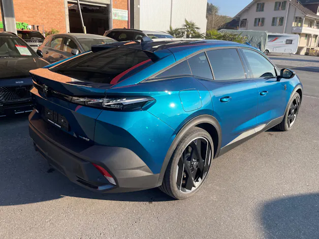 Peugeot 408 1.6 PHEV 225 GT