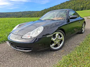 Porsche 911 Carrera 4 Millenium