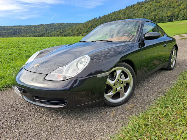 Porsche 911 Carrera 4 Millenium