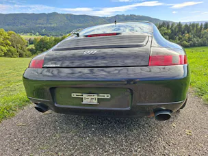 Porsche 911 Carrera 4 Millenium
