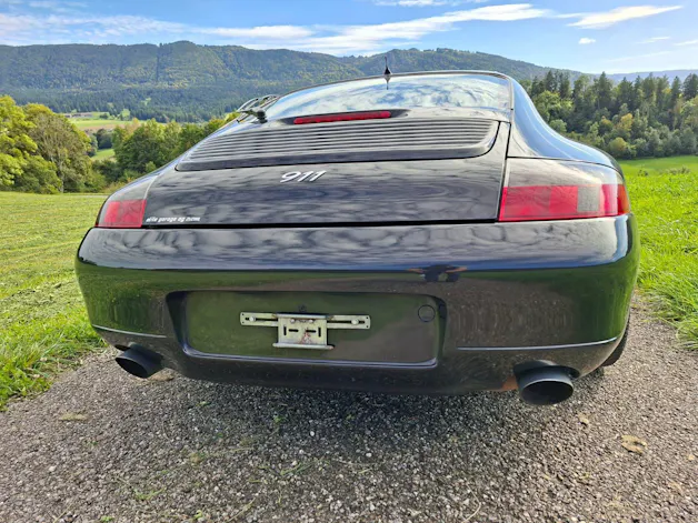 Porsche 911 Carrera 4 Millenium