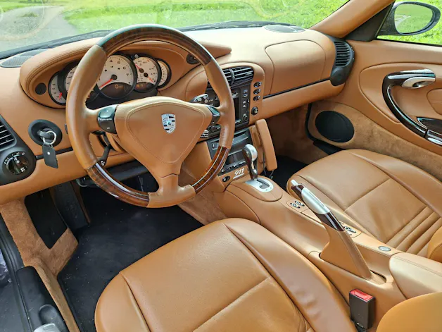 Porsche 911 Carrera 4 Millenium