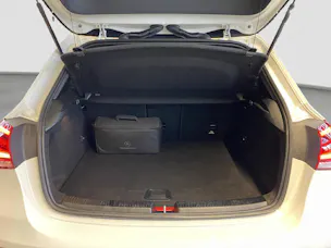 Mercedes-Benz A 250 e AMG Line