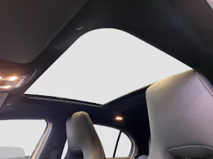 Mercedes-Benz A 250 e AMG Line