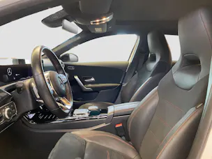 Mercedes-Benz A 250 e AMG Line
