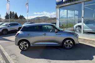 Suzuki Sakura Top Hybrid