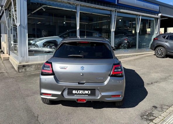 immagine del veicolo 4 immagine del veicolo 4