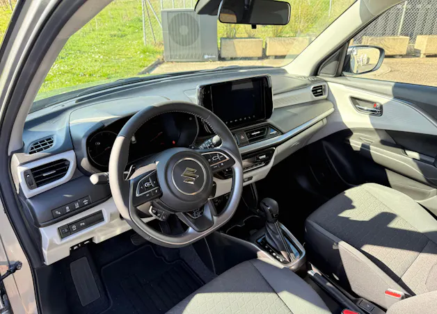 Suzuki Sakura Top Hybrid