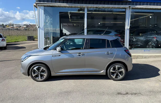 Suzuki Sakura Top Hybrid