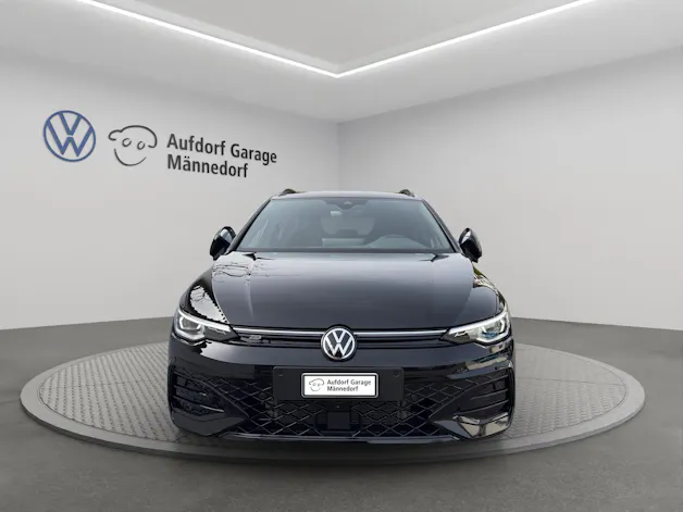 VW Golf Variant 1.5 eTSI mHEV R-Line