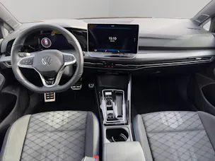 VW Golf Variant 1.5 eTSI mHEV R-Line